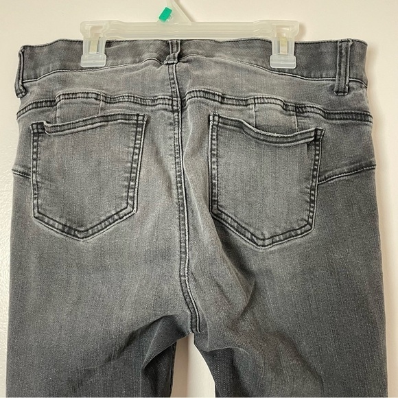 Torrid Bombshell Skinny Jeans | Distressed | Raw Hemline | Black - Picture 7 of 15